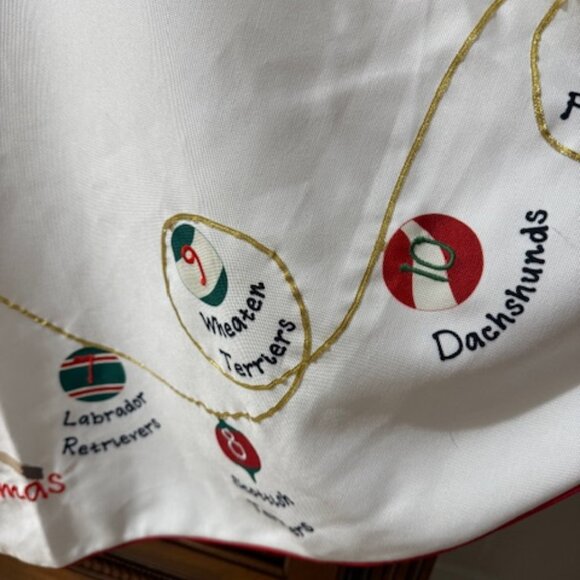 Sleigh Hill Trading Co. 12 Dogs of Christmas Tree Skirt 54" Holiday - Picture 5 of 9